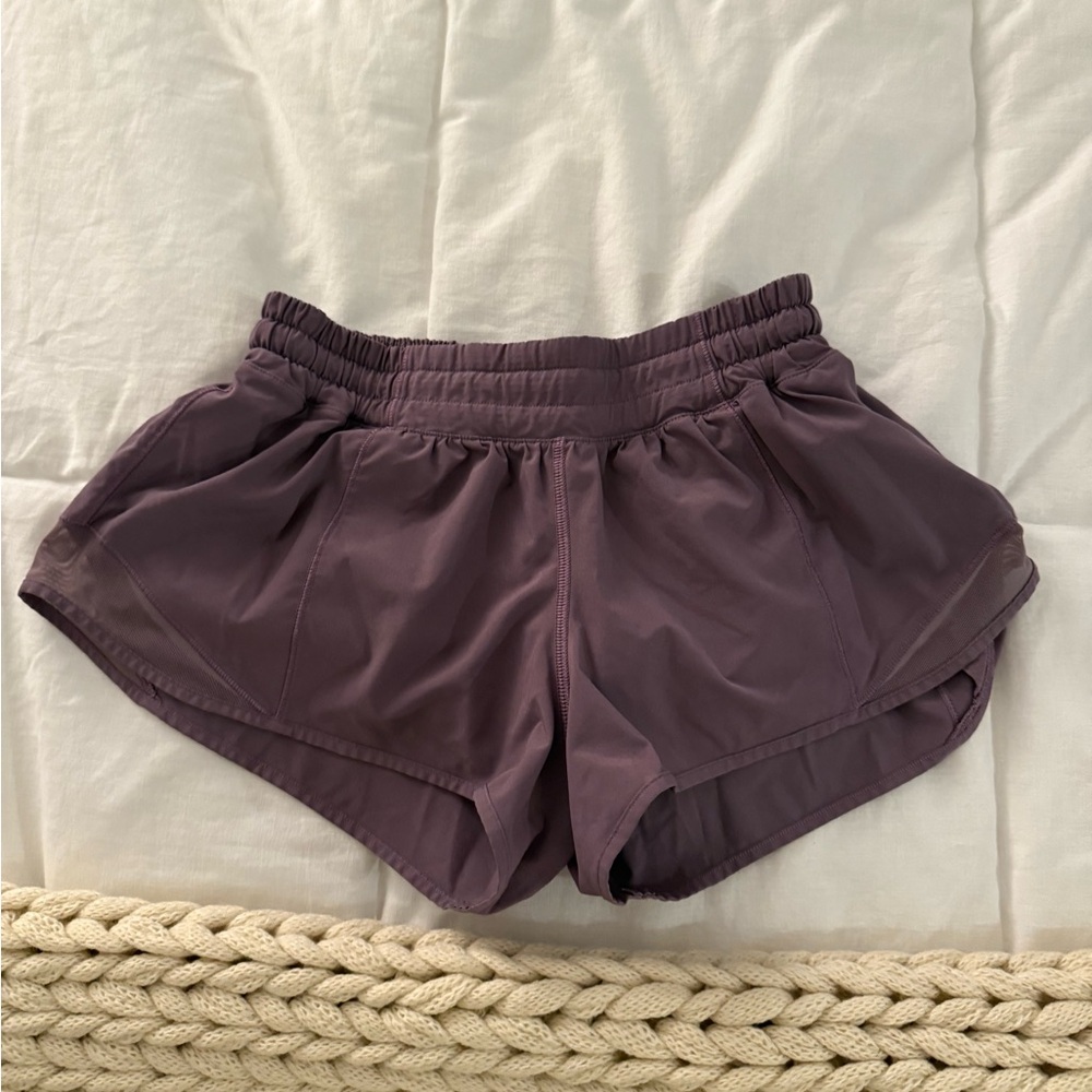 Lululemon 2.5 Hotty Hot Shorts